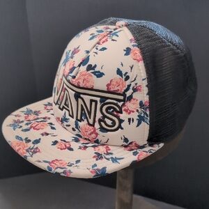 Vans Women's/Girls Pink Floral Mesh Snapback Trucker Hat.